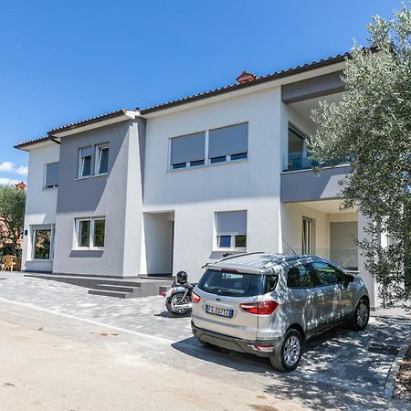 Apartman Suzi Pula Ngoại thất bức ảnh